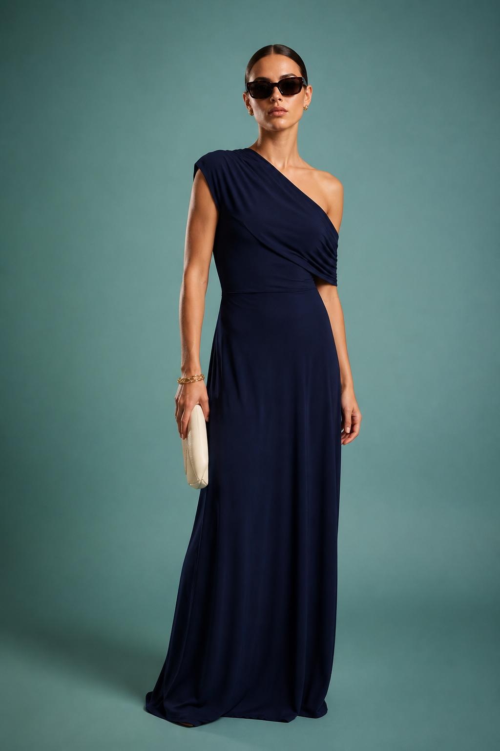 Vestido Maxi Plisado con Hombros Descubiertos